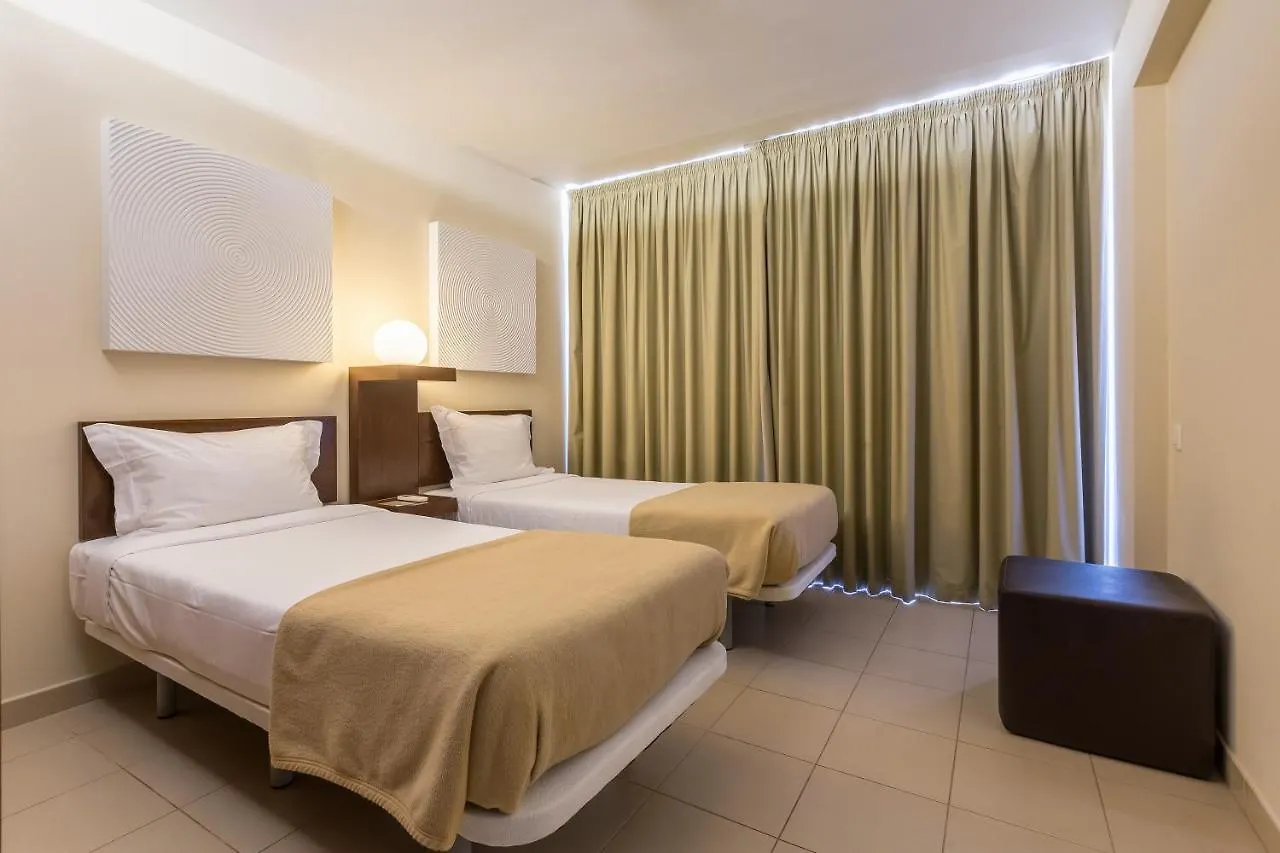 Apartamentos Vila Das Lagoas - Salgados Guia  0*, Guia (Faro)